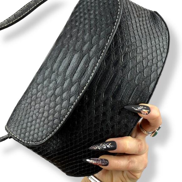 Y2K TOMMY HILFIGER black snakeskin super mini shoulder bag - Picture 1 of 14